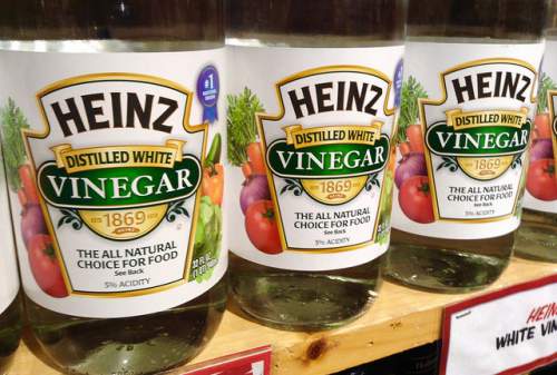 How To Use White Vinegar For Acne And Acne Scars 7 Diy Remedies Skin Disease Remedies